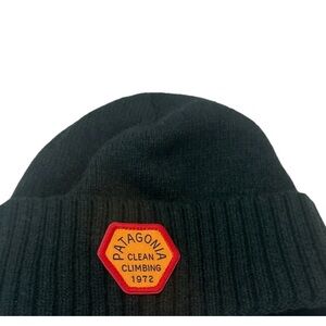Patagonia Green Brodeo Beanie Knit Hat with Clean Climbing 1972
